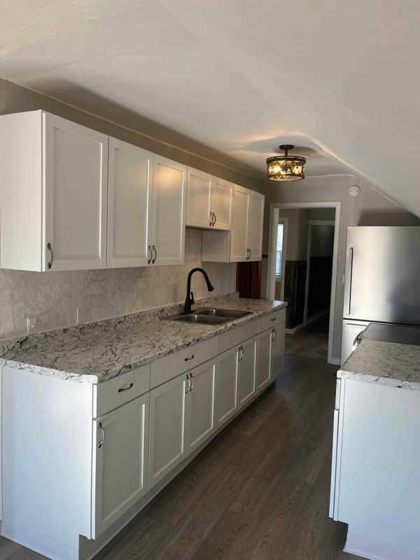 28 Main St W #2 - Photo 2 of 9