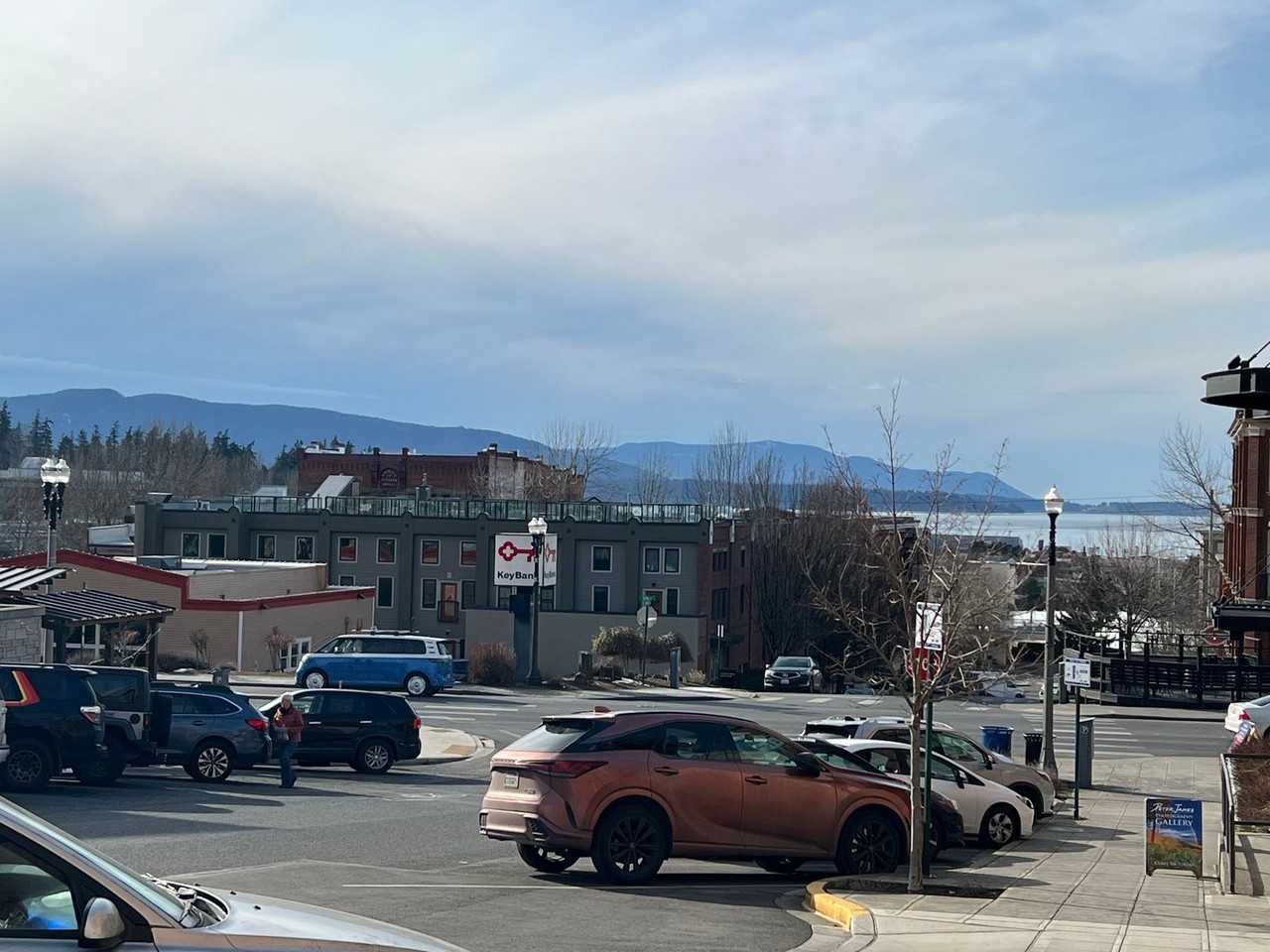 Orca 2 - Photo 4 of 32