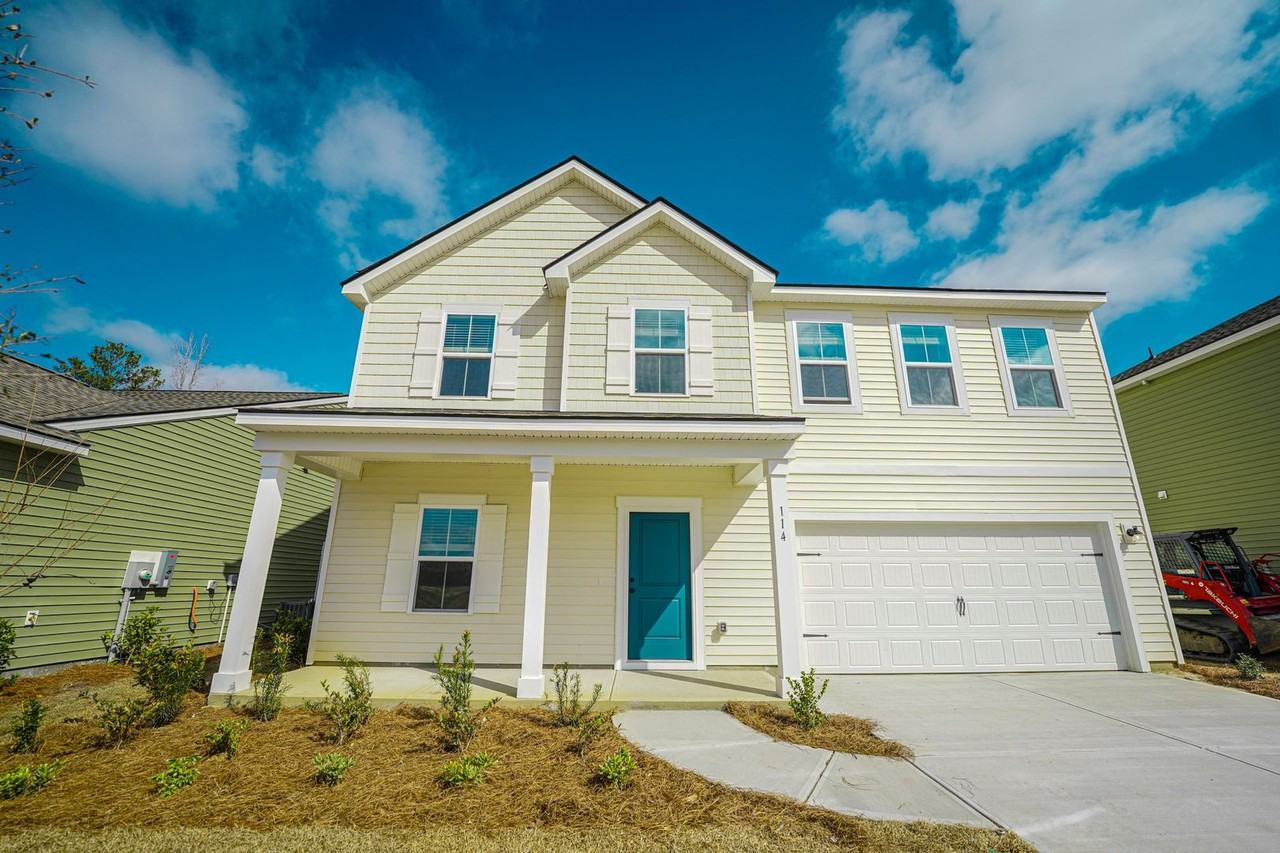 114 Kingswood Cir - Photo 2 of 50