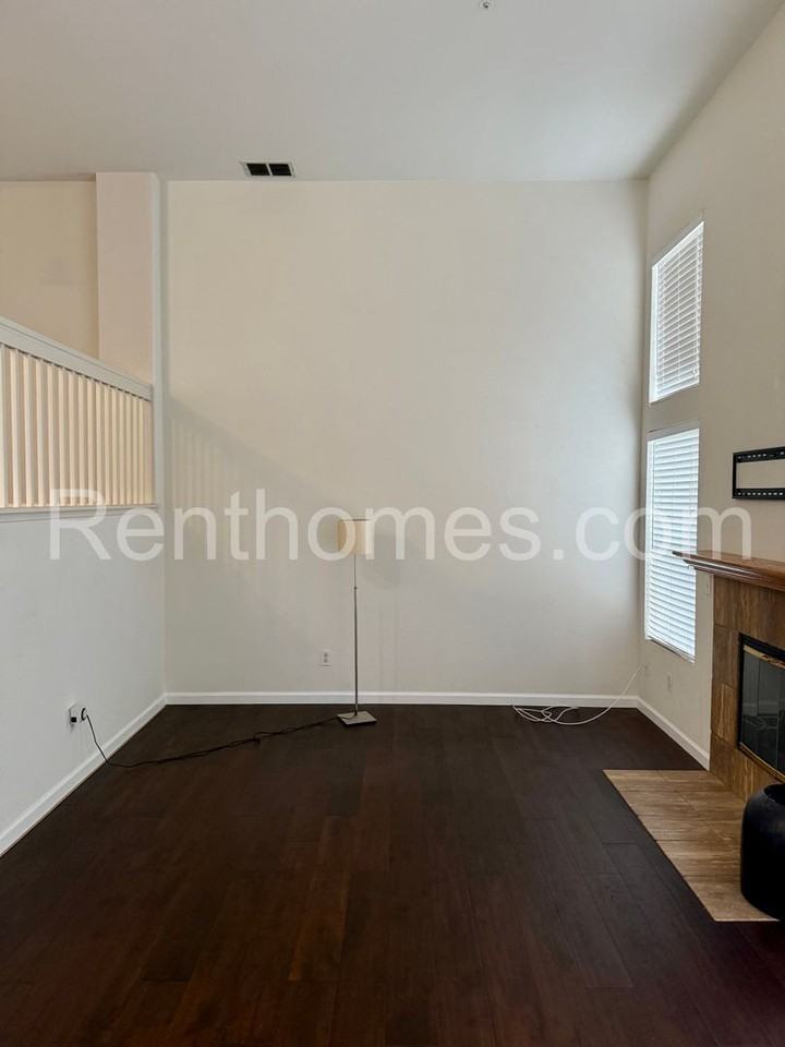 10158 Wateridge Cir #133 - Photo 2 of 37