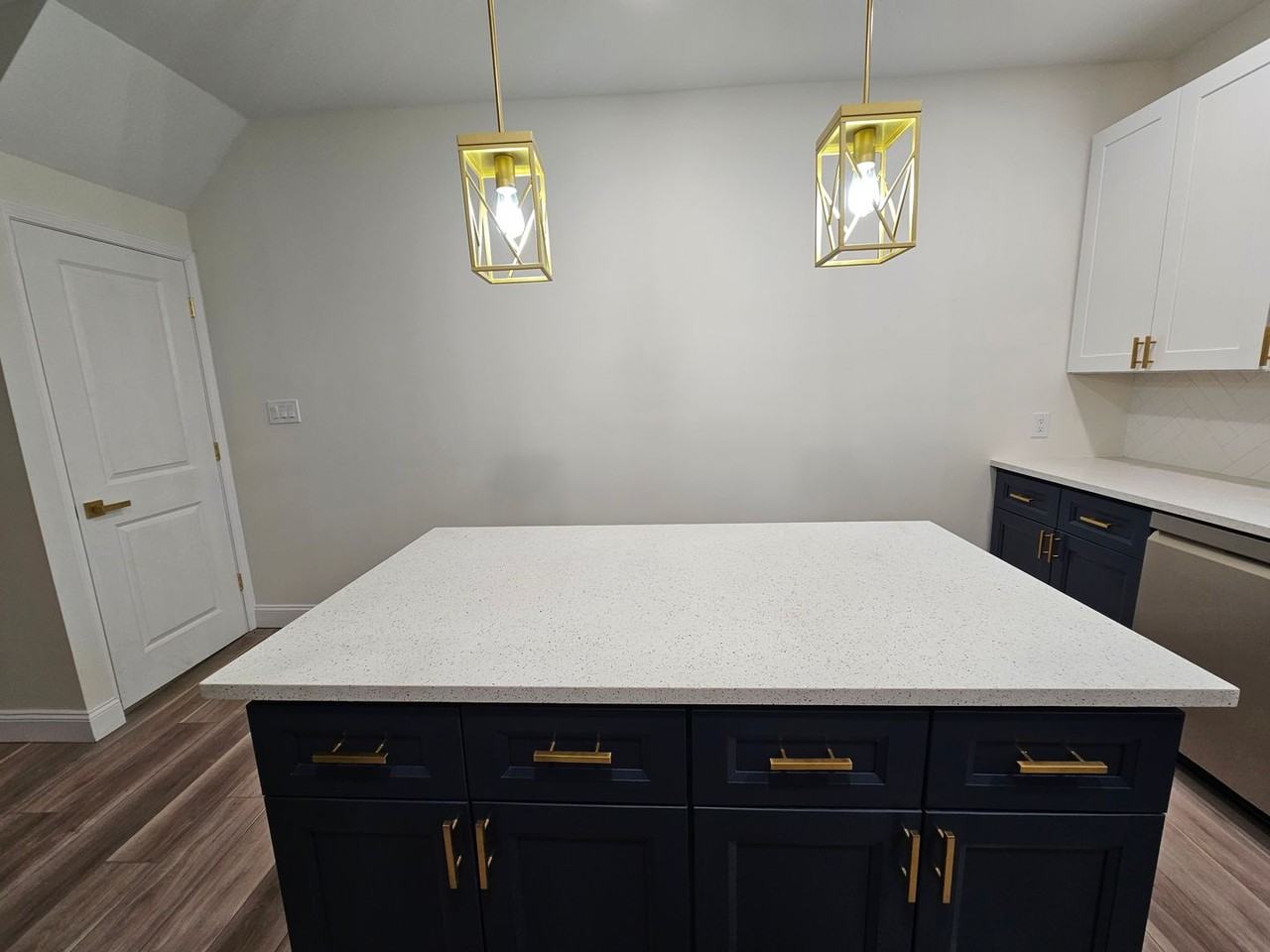 632 Watt St - Photo 3 of 39