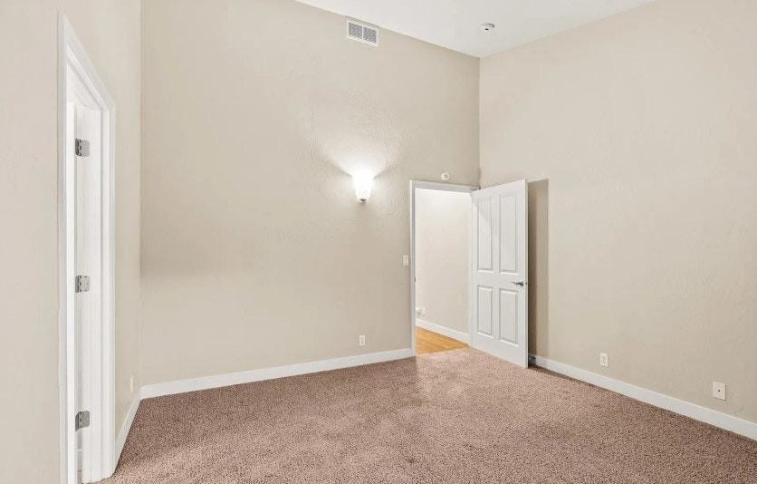 156 Stonehaven St - Photo 2 of 5