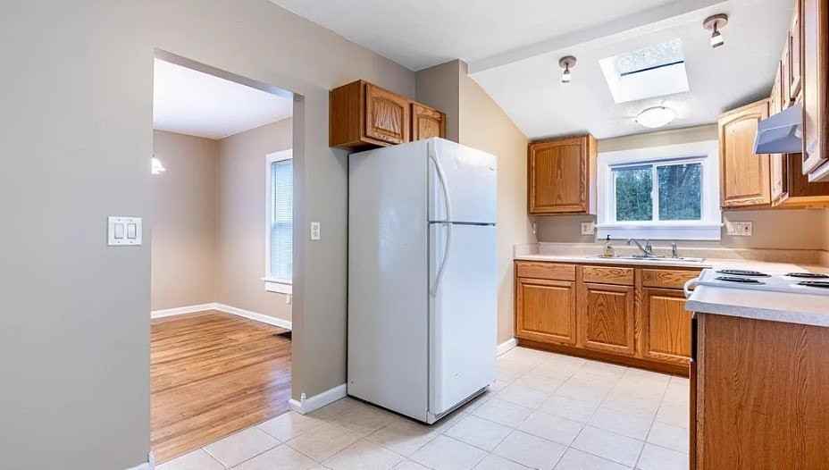 1325 Colwick Dr - Photo 2 of 5