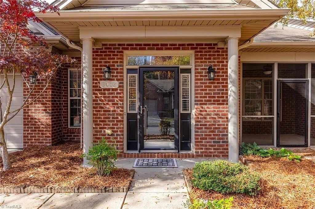 3002 Renaissance Pkwy #NA - Photo 2 of 14