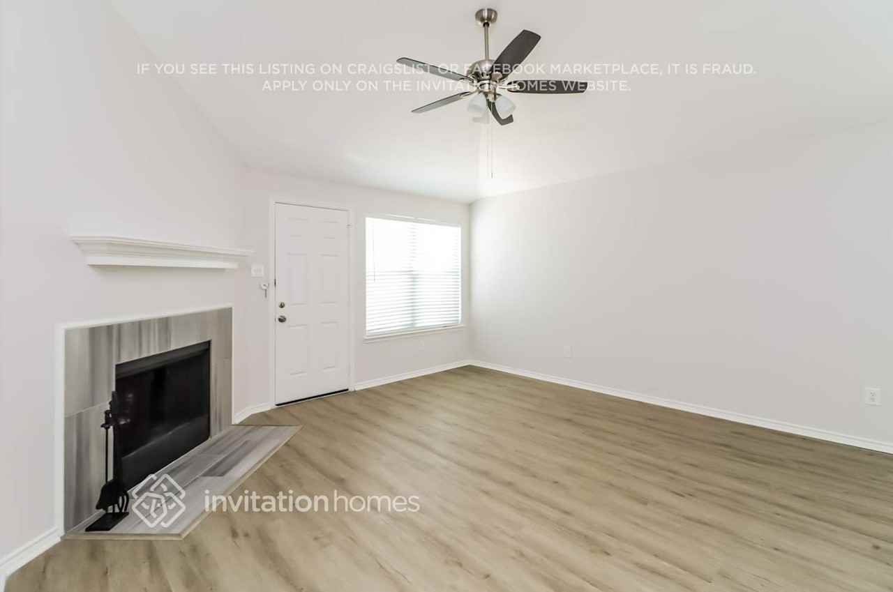 920 Mckavett Dr - Photo 3 of 15