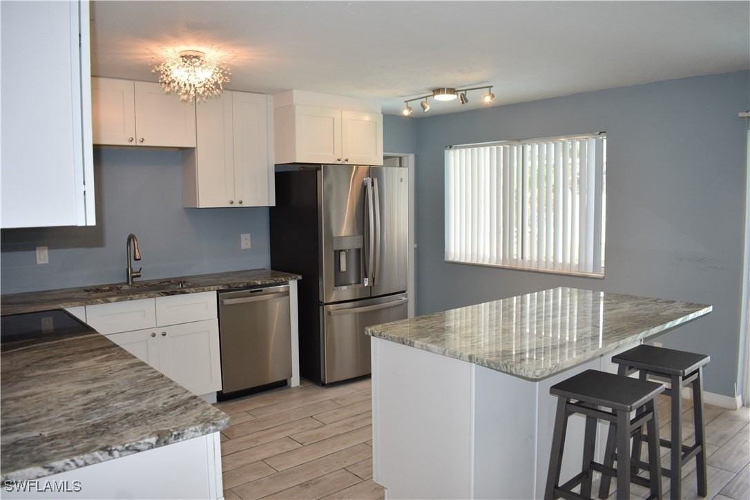 2443 Se 28th St - Photo 2 of 16