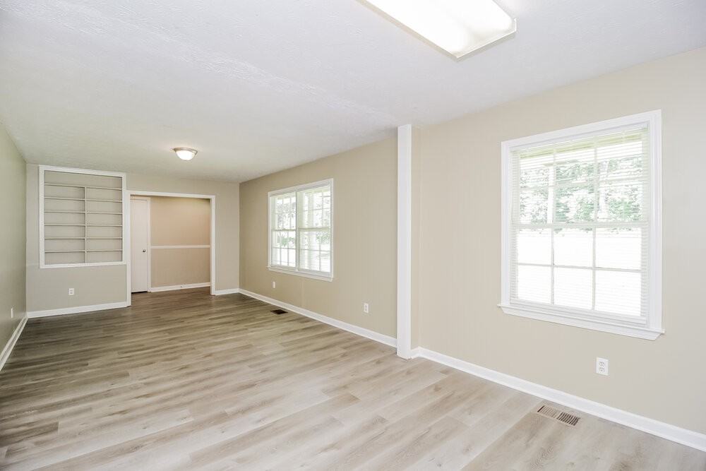 375 N Hickory Ln - Photo 5 of 16