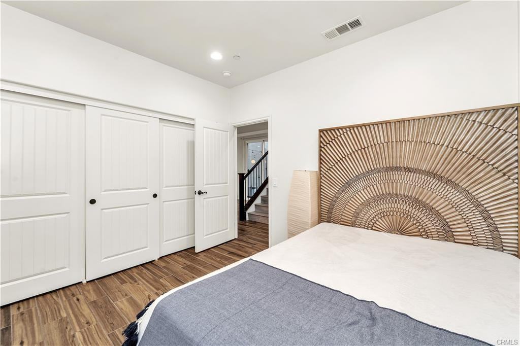 1073 W 228th St - Photo 3 of 8