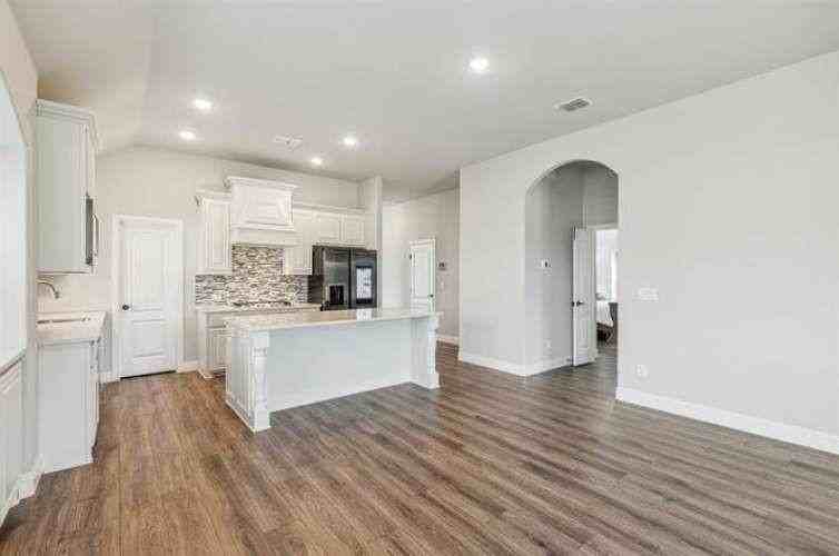 5314 Huffines Boulevard - Photo 6 of 28