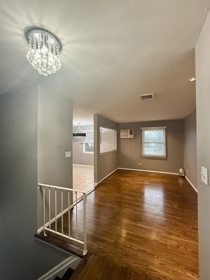 65 Nancy Ln - Photo 2 of 10