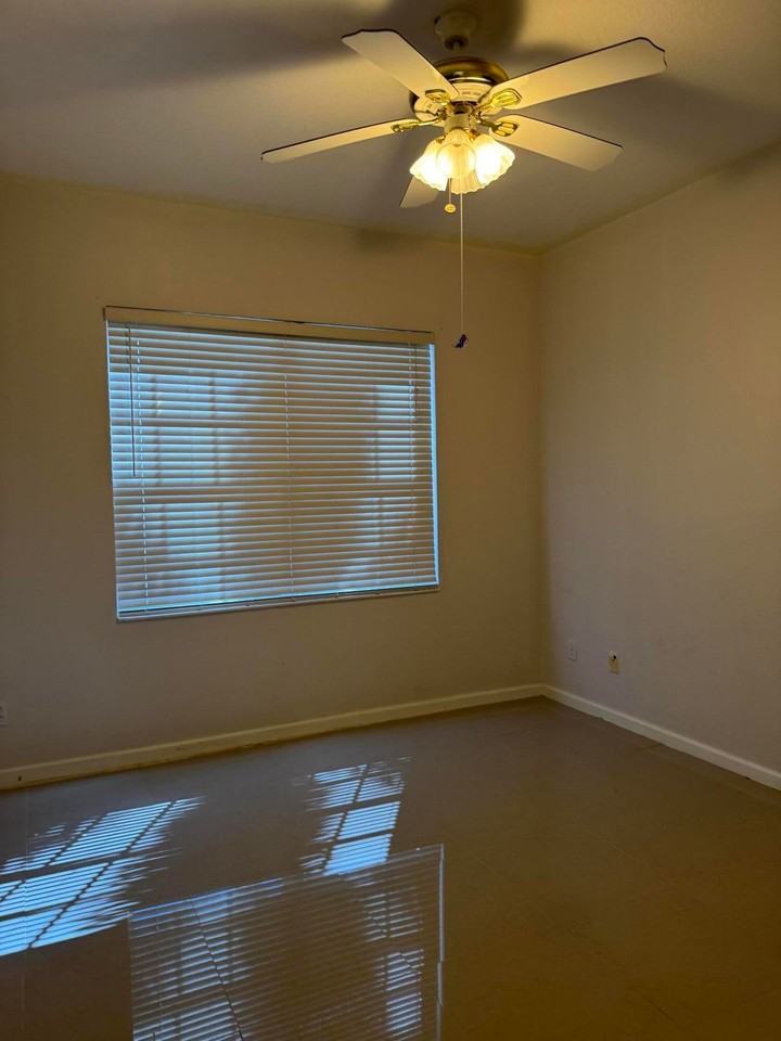 2264 Sw Newport Isles Blvd - Photo 4 of 17