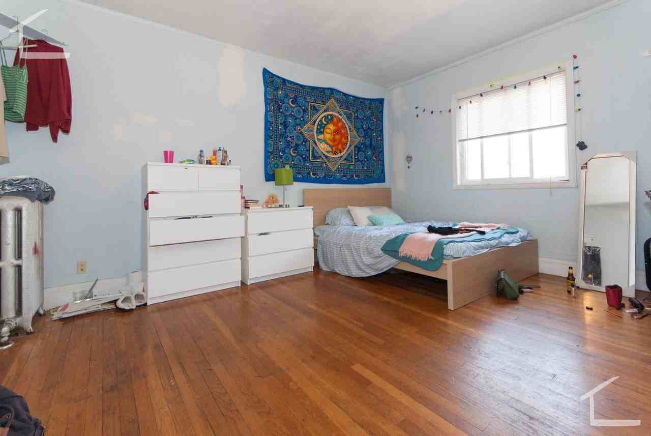 40 Orchard St #2 - Photo 6 of 9