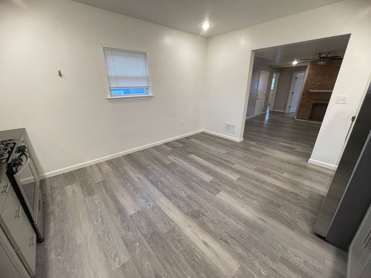 148 Gray St - Photo 6 of 17