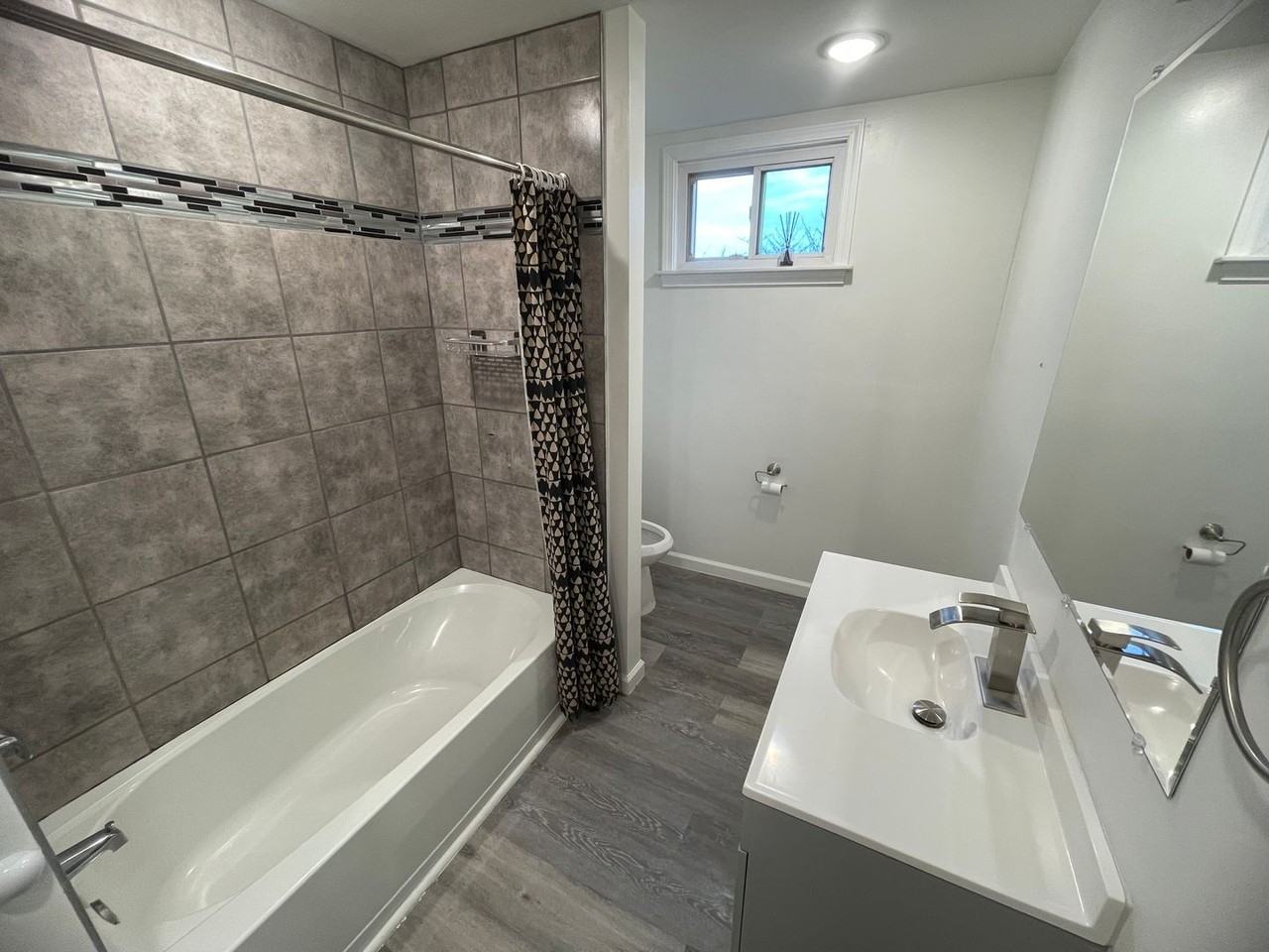 148 Gray St - Photo 7 of 17