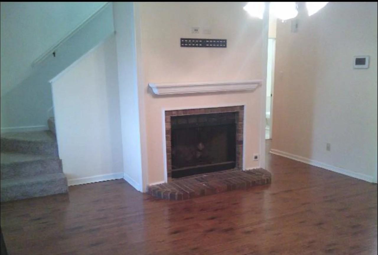 2201 Steeple Chase Dr - Photo 3 of 10