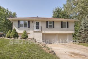 1306 Se Knight Cir - Photo 1 of 1