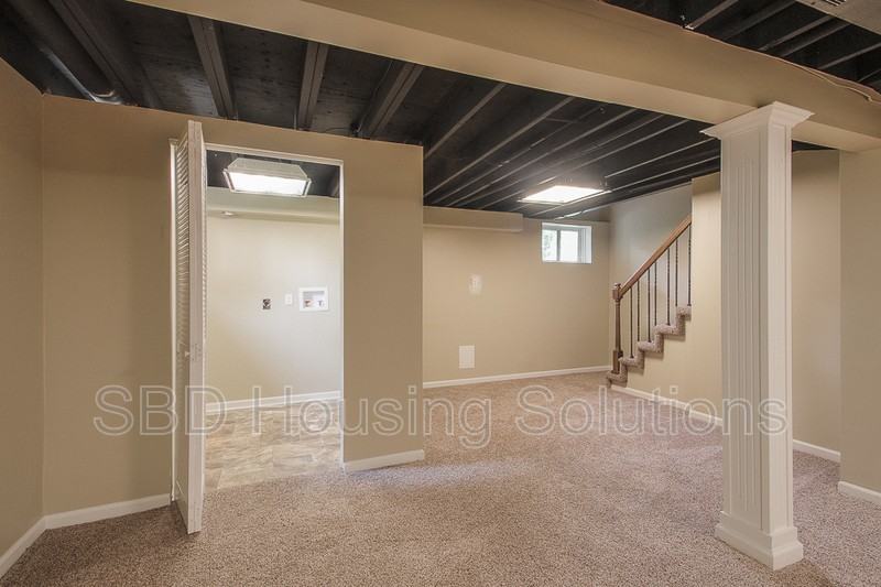 1306 Se Knight Cir - Photo 7 of 8
