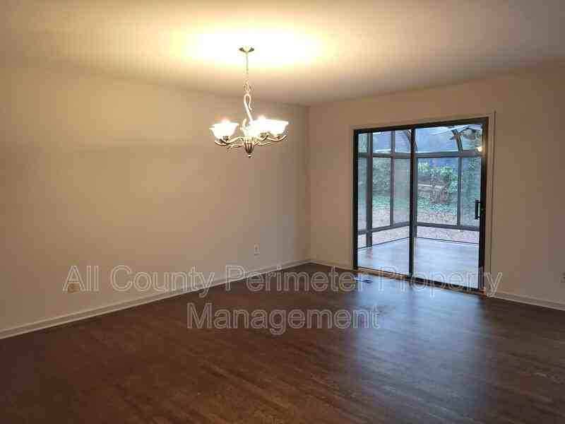 2571 Rocky Springs Dr - Photo 4 of 22