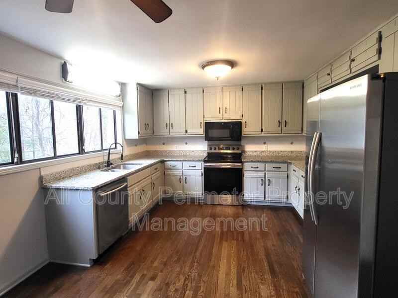 2571 Rocky Springs Dr - Photo 5 of 22