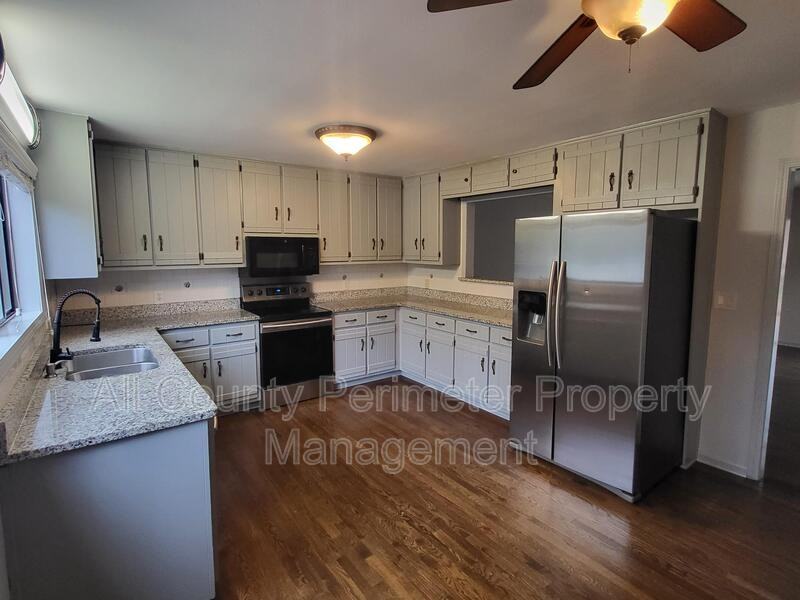 2571 Rocky Springs Dr - Photo 6 of 22