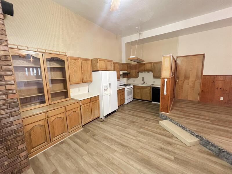 55 S Main St - Photo 4 of 9