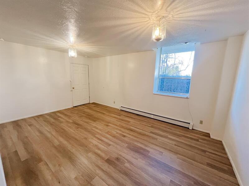 55 S Main St - Photo 5 of 9