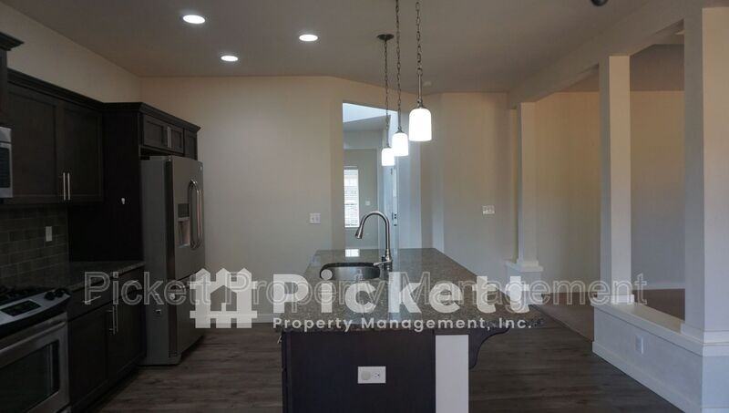 2235 Woodbridge St Nw - Photo 7 of 21