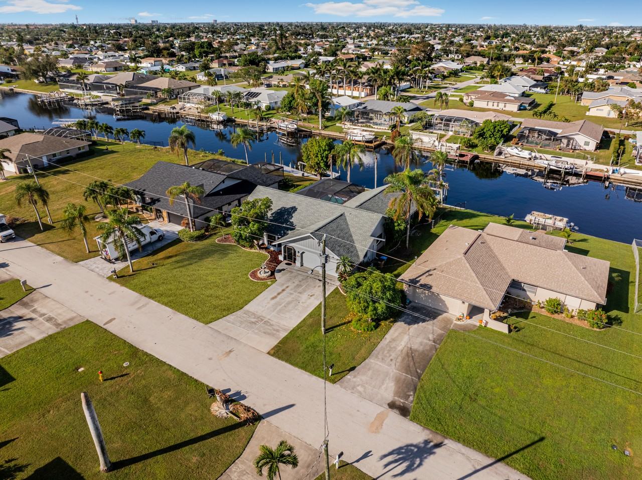 3106 Se 10th Pl - Photo 5 of 50