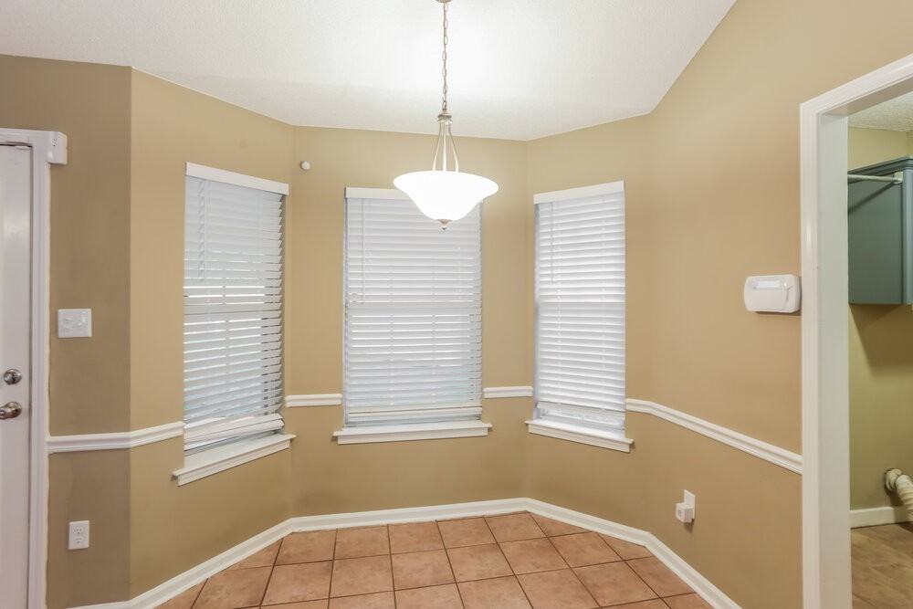 7632 Woodshire Dr - Photo 6 of 17