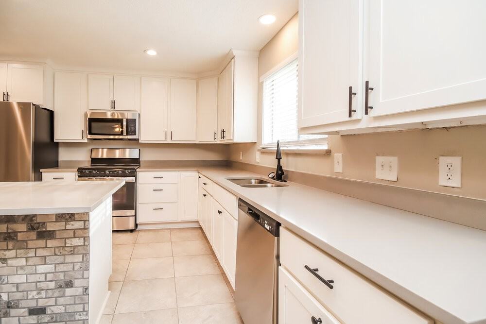 803 Beaumont Street - Photo 6 of 16