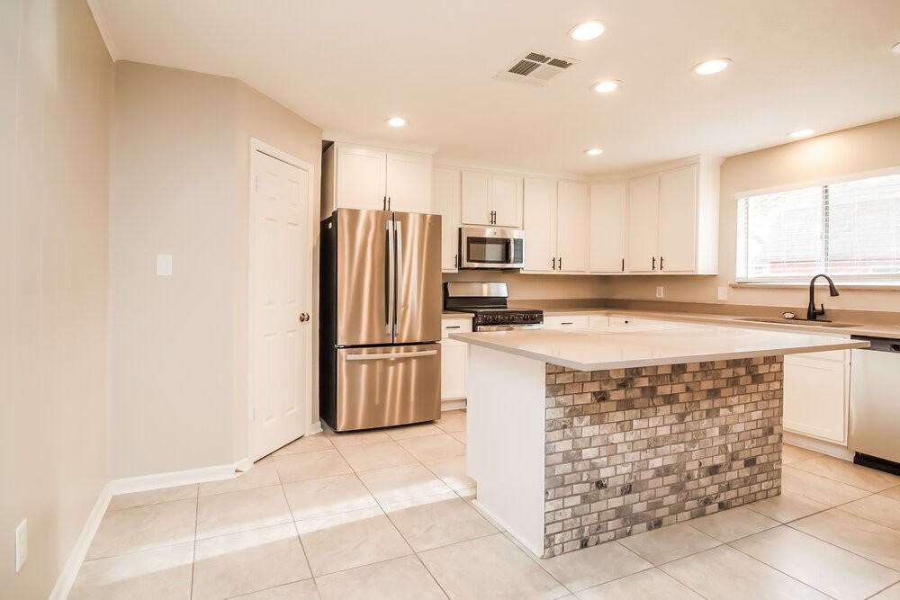 803 Beaumont Street - Photo 7 of 16