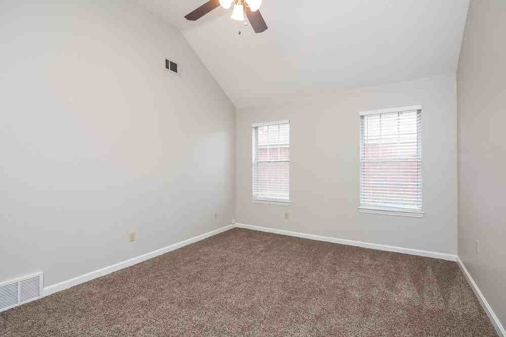 7457 Jennifer Dr - Photo 7 of 14