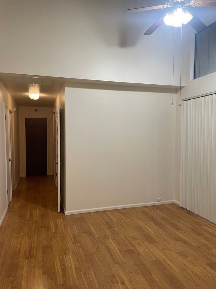 507 Dunbarton Cir - Photo 2 of 17