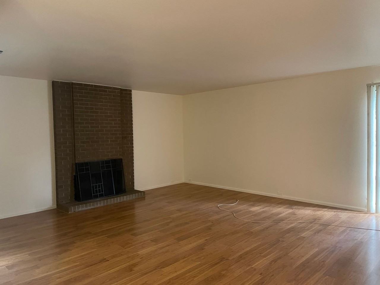 507 Dunbarton Cir - Photo 3 of 17