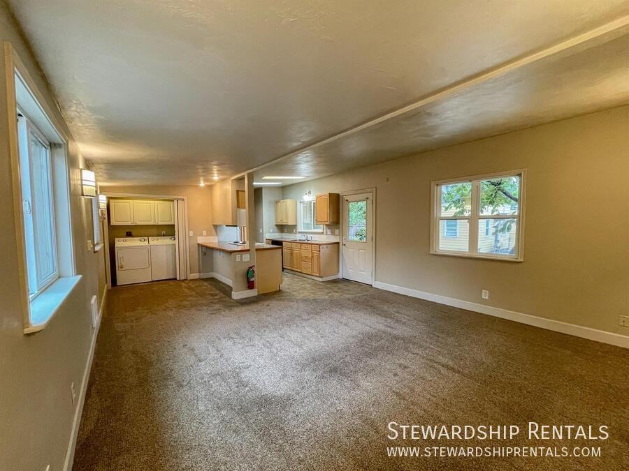 2024 Emerald St #7 - Photo 4 of 15