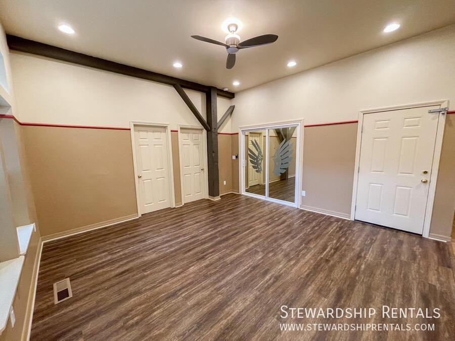 600 E 8th Ave - Photo 3 of 44