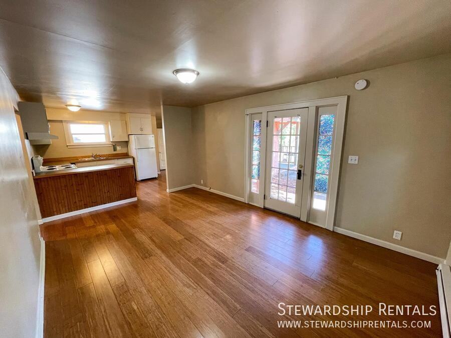 1648 E 24th Ave - Photo 3 of 26