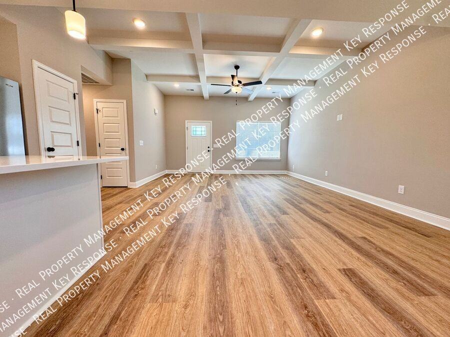 2087 Justice St - Photo 3 of 16