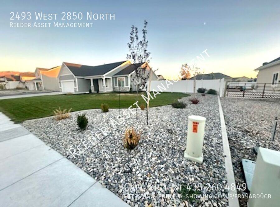 2493 W 2850 N - Photo 3 of 22