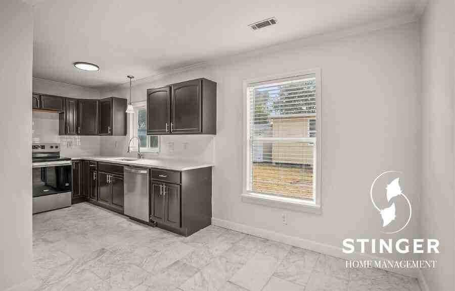 2908 2nd St - Photo 6 of 20