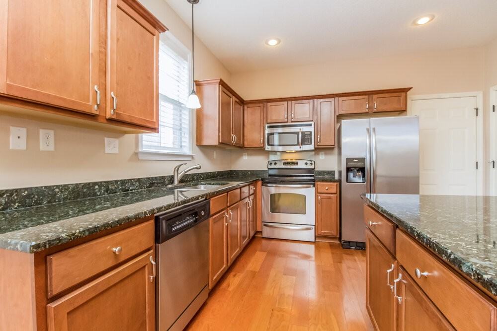 12330 Strong Heart Trl - Photo 6 of 15