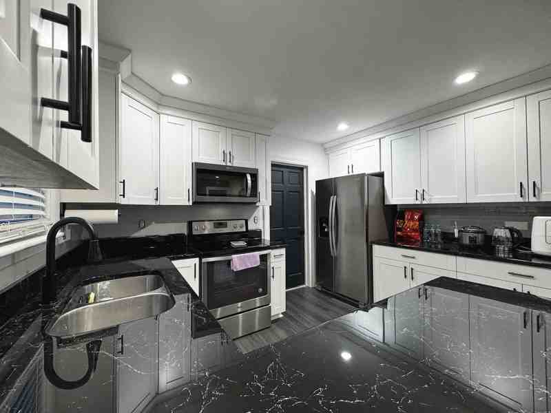 3747 Lenoir Cir - Photo 3 of 16