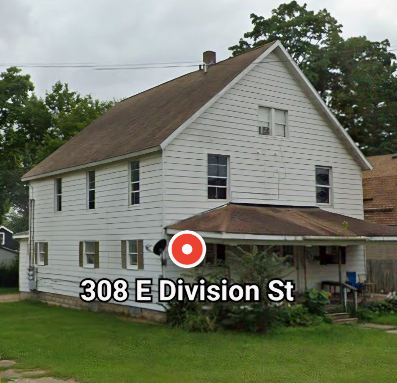 308 E Division St #1 - Photo 2 of 12