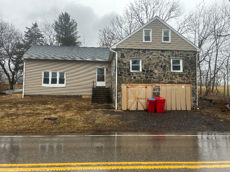 1210 Manatawny St - Photo 2 of 16