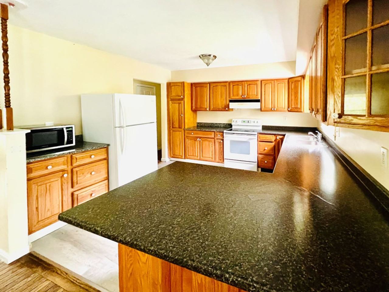 58 East Terrace - Photo 2 of 26