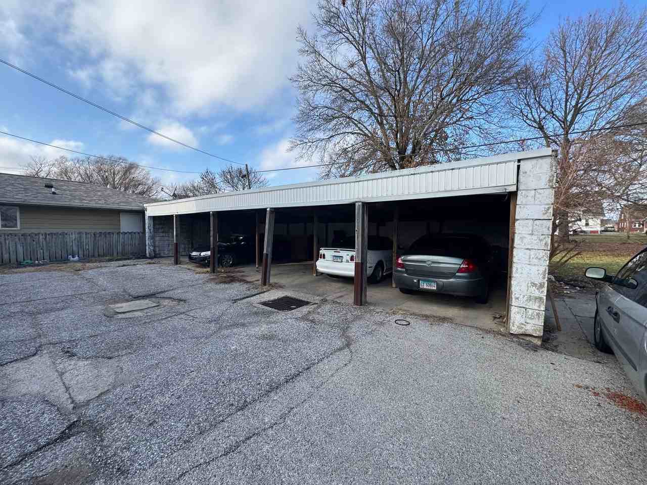 143 W Locust Street - Photo 2 of 24