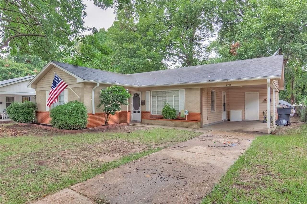 2726 W Cavett Dr - Photo 3 of 37