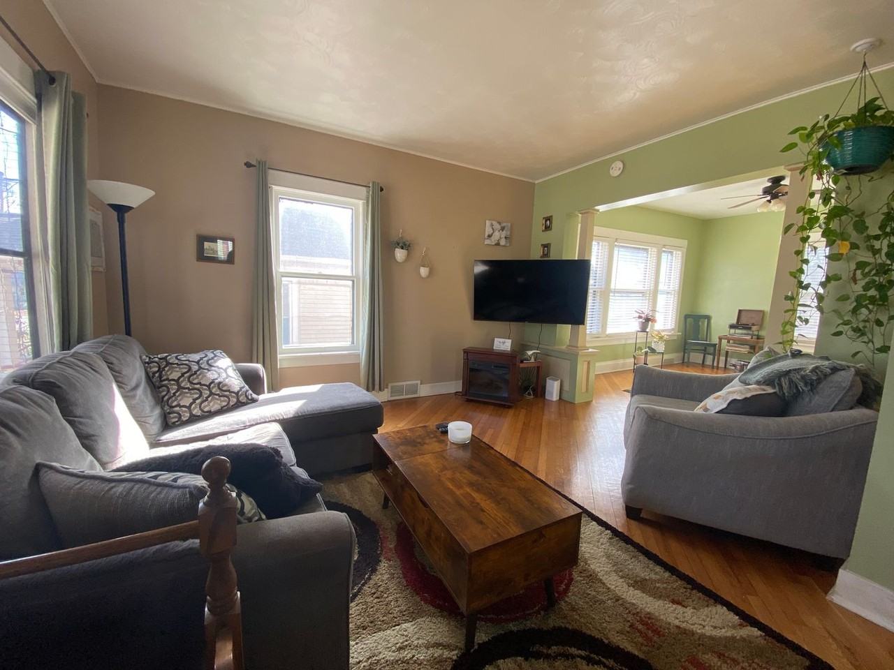 1207 Muscatine Avenue - Photo 4 of 22