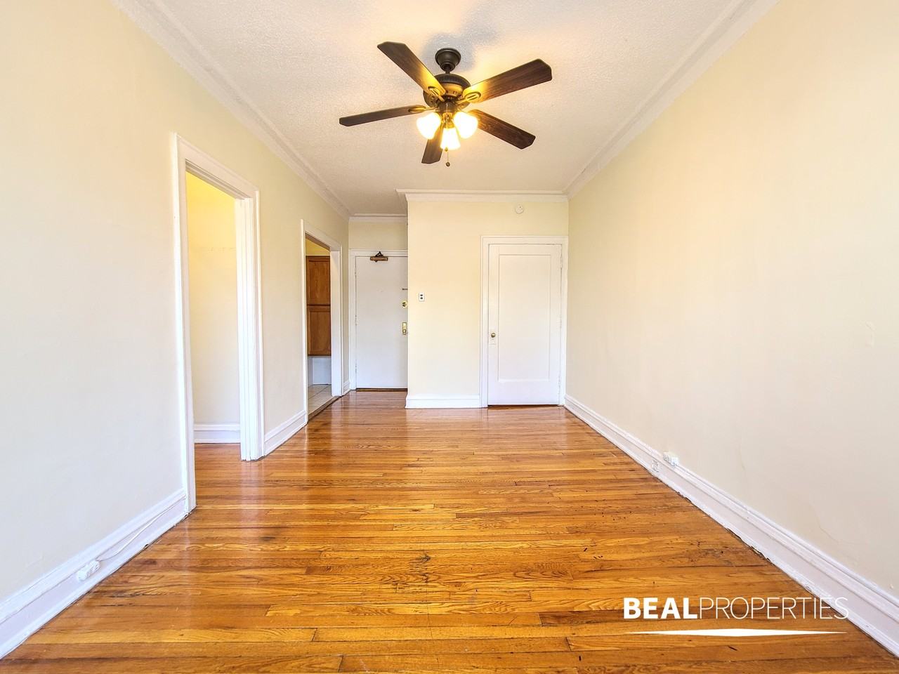 1164 North Dearborn Street #414 - Photo 2 of 5