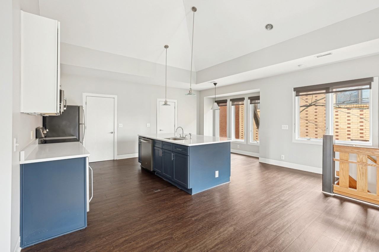 Midtown Square - Photo 5 of 13